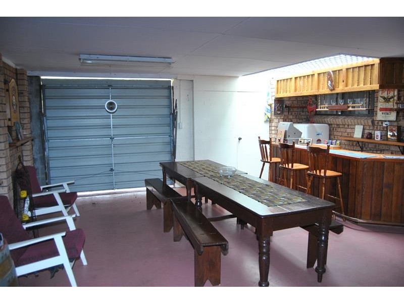 14 Warralong St, Coomba Park NSW 2428