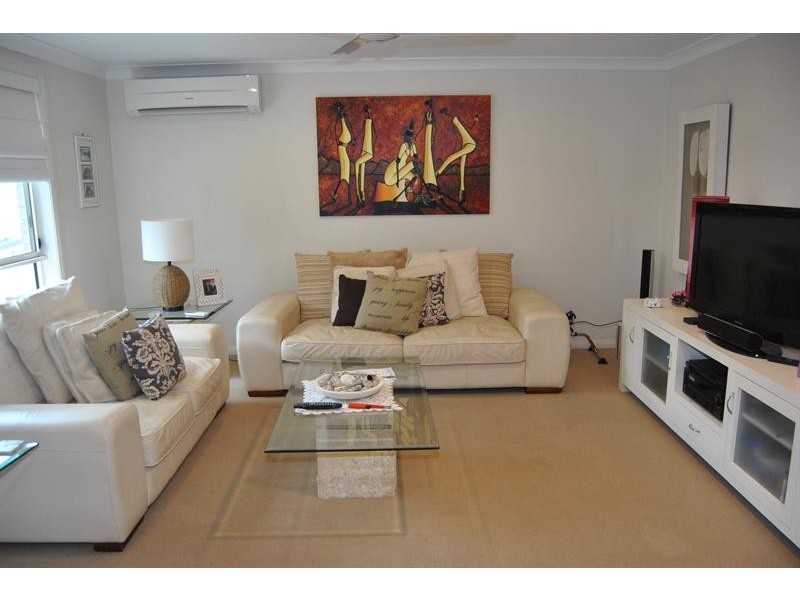 2/24 Pioneer Dr, Forster NSW 2428