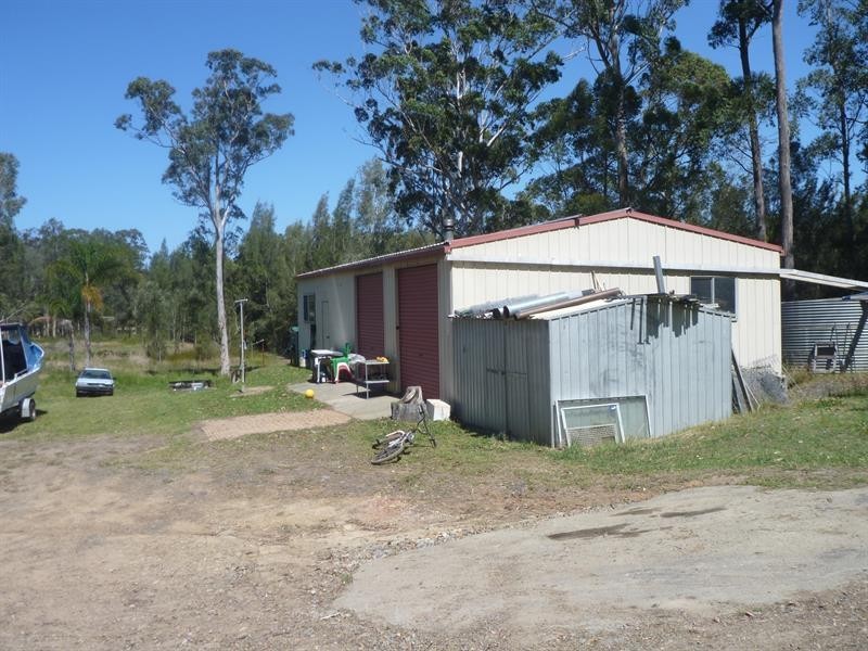 554 Shallow Bay Rd, Coomba Park NSW 2428