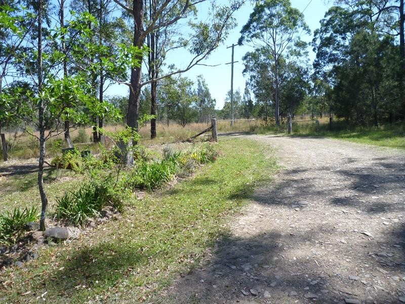 554 Shallow Bay Rd, Coomba Park NSW 2428