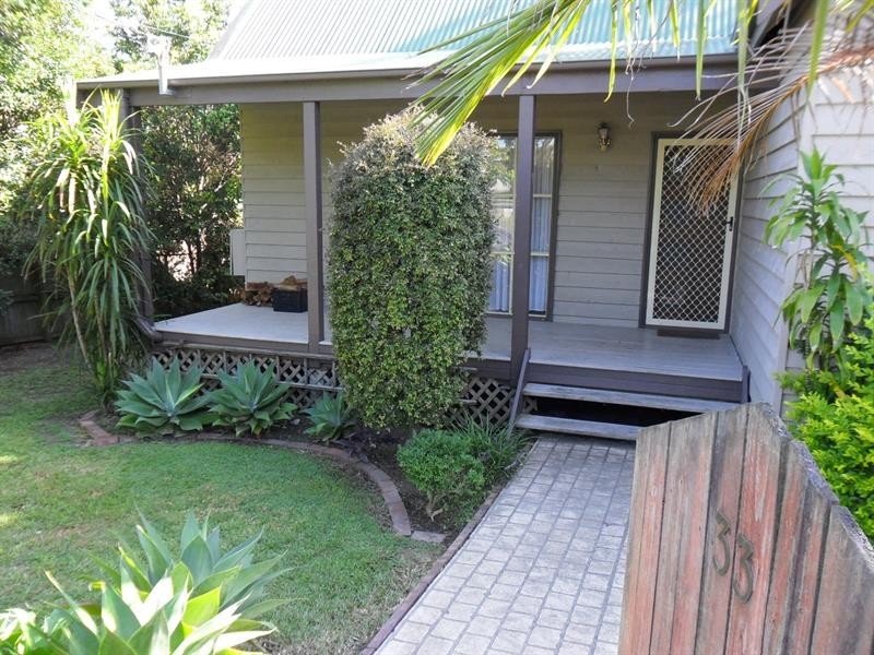 33 Kamarooka  St, Coomba Park NSW 2428