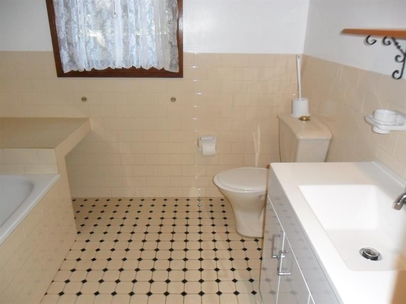 33 Kamarooka  St, Coomba Park NSW 2428