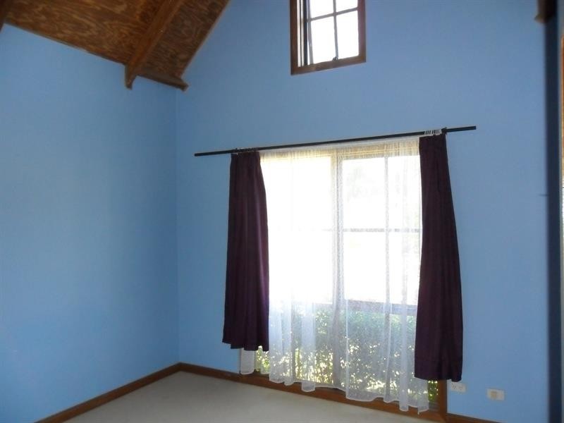 33 Kamarooka  St, Coomba Park NSW 2428