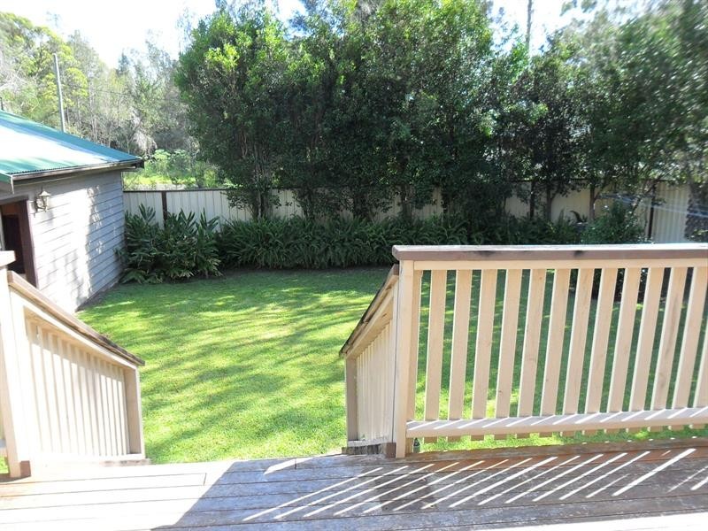 33 Kamarooka  St, Coomba Park NSW 2428