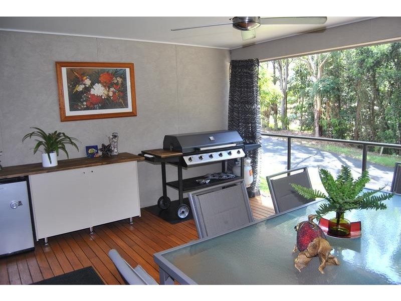 10 Harcourt Cres, Smiths Lake NSW 2428