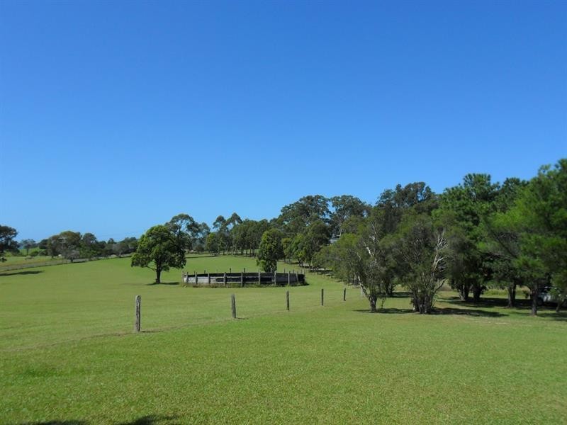1807 Coomba Rd, Coomba Bay NSW 2428
