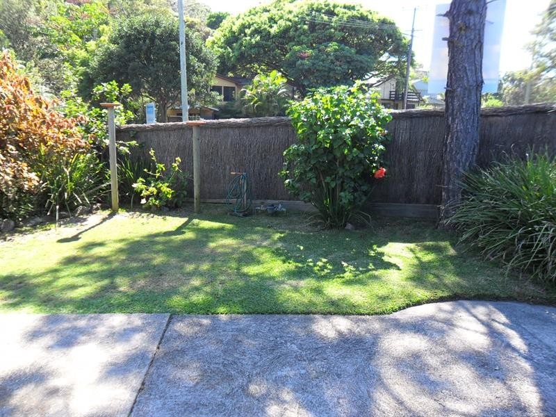 184 Boomerang Dr, Blueys Beach NSW 2428