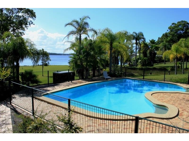 33 Attunga Pl, Coomba Park NSW 2428