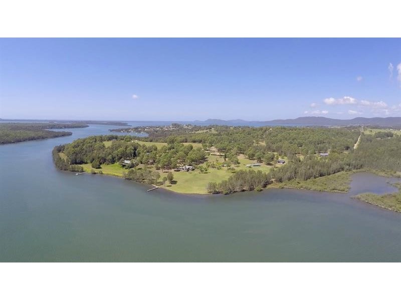 33 Attunga Pl, Coomba Park NSW 2428