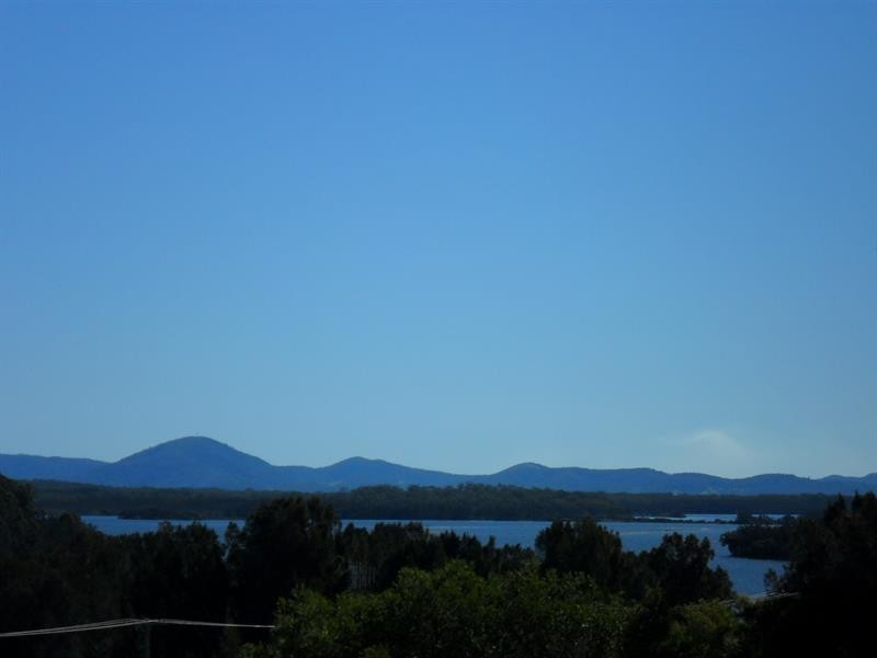 37 Moorooba Rd, Coomba Park NSW 2428