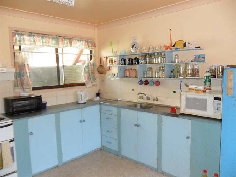 37 Moorooba Rd, Coomba Park NSW 2428