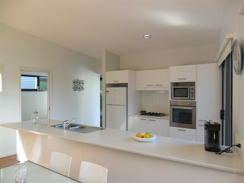 3880 The Lakes Way, Blueys Beach NSW 2428