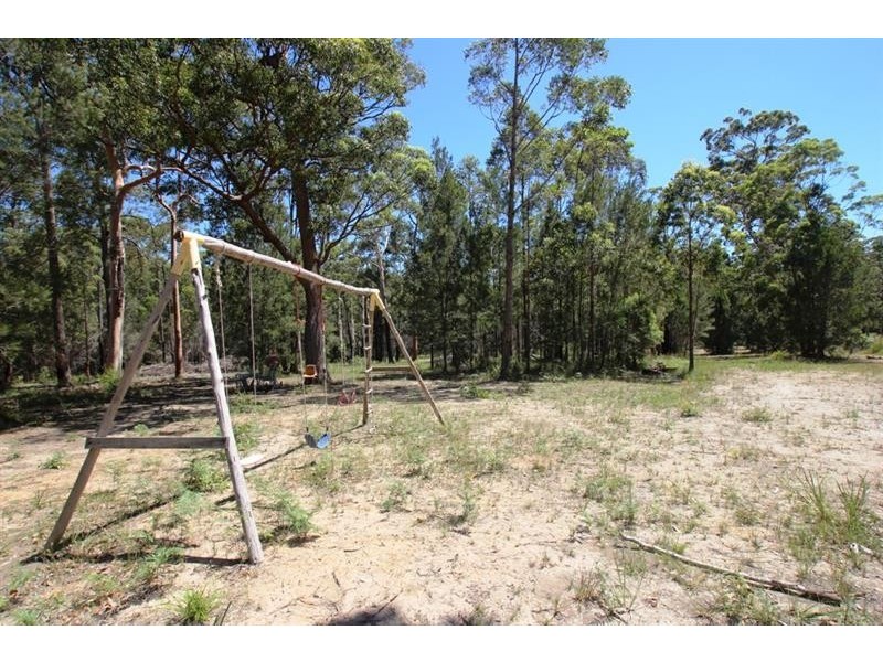 86 Ede Dr, Coomba Bay NSW 2428