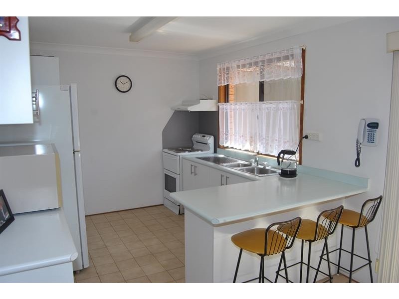 28 Tallawalla St, Coomba Park NSW 2428