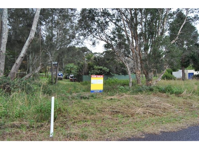 25 Kamarooka St, Coomba Park NSW 2428