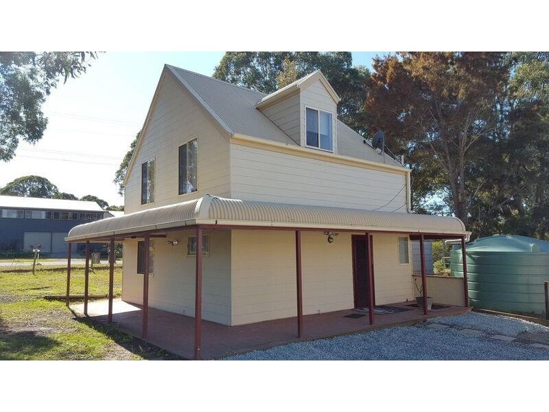 14 Yallambee St, Coomba Park NSW 2428