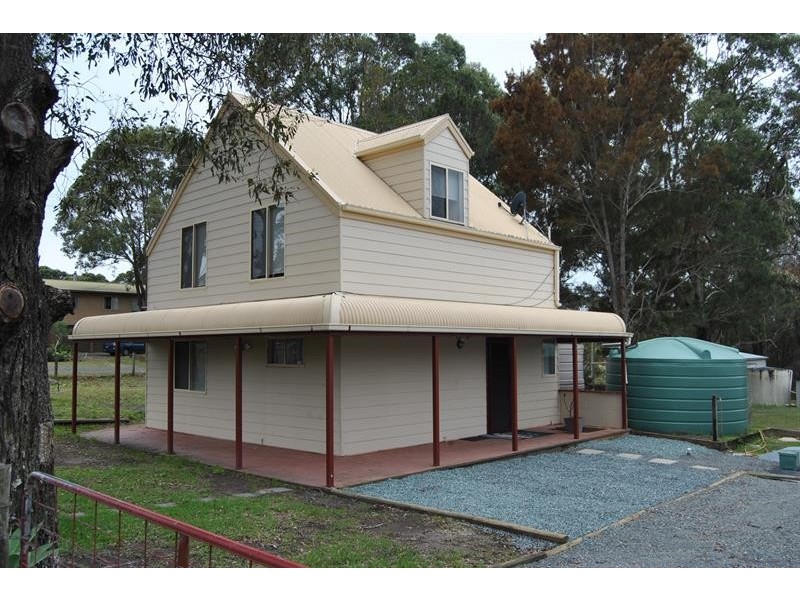 14 Yallambee St, Coomba Park NSW 2428