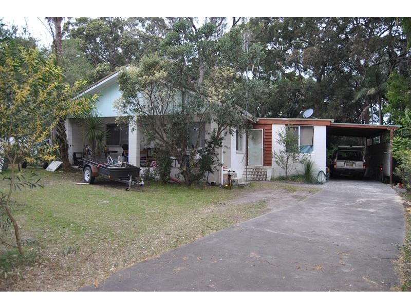 5 Fourth Ridge Rd, Smiths Lake NSW 2428