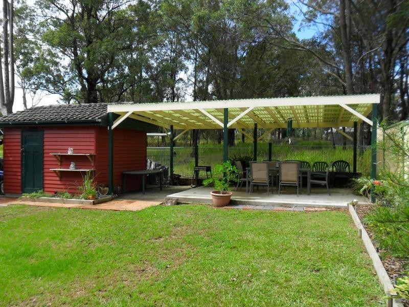 6 Yallambee Street, Coomba Park NSW 2428