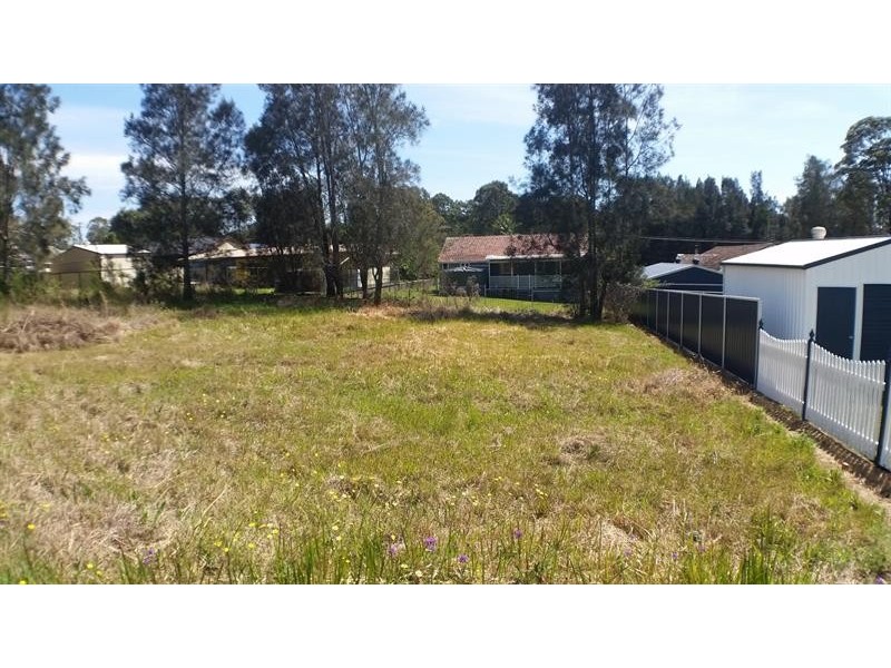 17 Wangaree St, Coomba Park NSW 2428