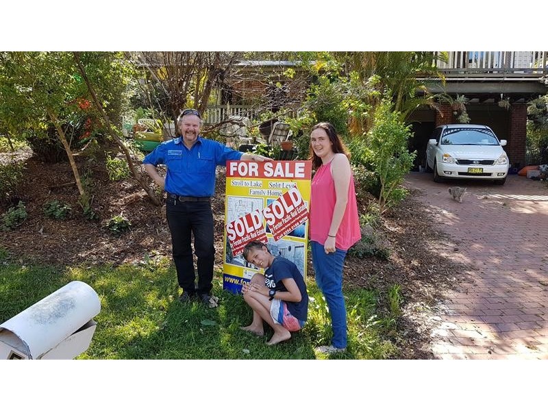 5 Crown Cl, Tarbuck Bay NSW 2428