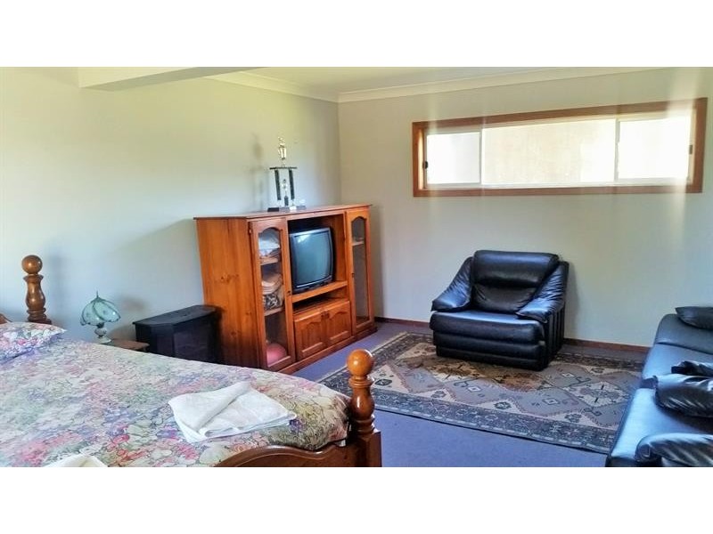 15 Moorooba Rd, Coomba Park NSW 2428