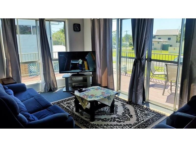 15 Moorooba Rd, Coomba Park NSW 2428