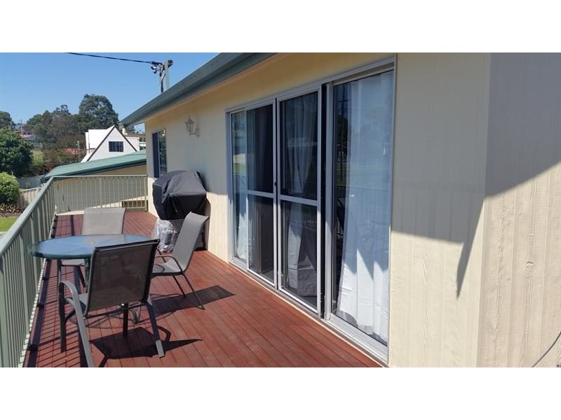 15 Moorooba Rd, Coomba Park NSW 2428