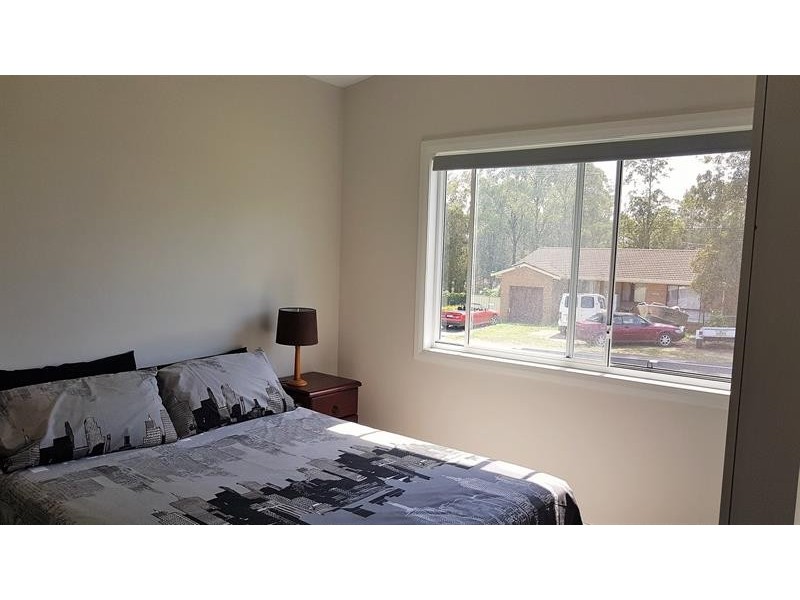 6 Kamarooka St, Coomba Park NSW 2428