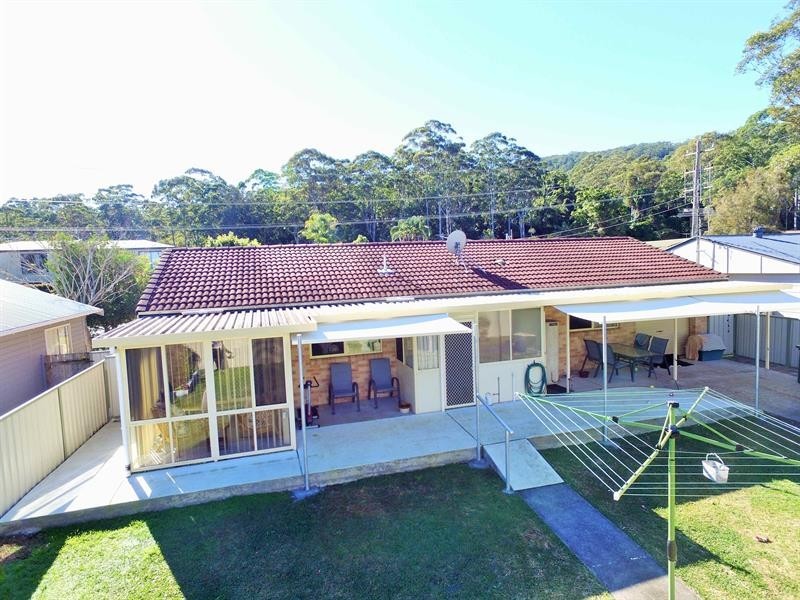 4 Windsor St, Tarbuck Bay NSW 2428