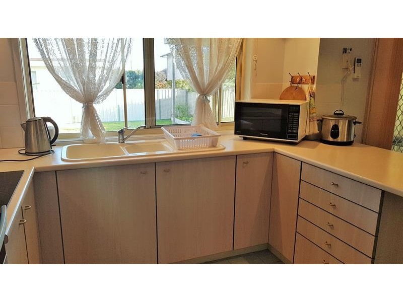 4 Windsor St, Tarbuck Bay NSW 2428