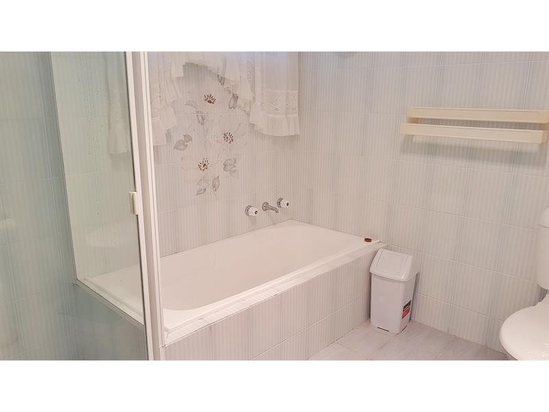 4 Windsor St, Tarbuck Bay NSW 2428