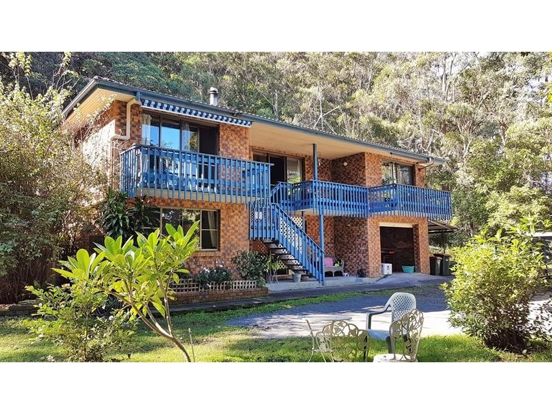 73 Seal Rocks Rd, Bungwahl NSW 2423