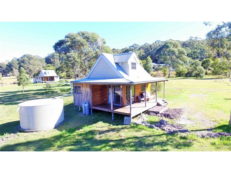 40 Seal Rocks Road, Bungwahl NSW 2423