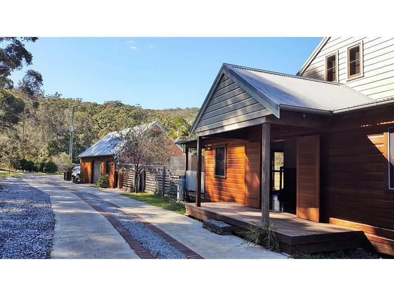 40 Seal Rocks Road, Bungwahl NSW 2423
