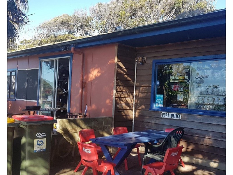 6 Kinka Road, Seal Rocks NSW 2423