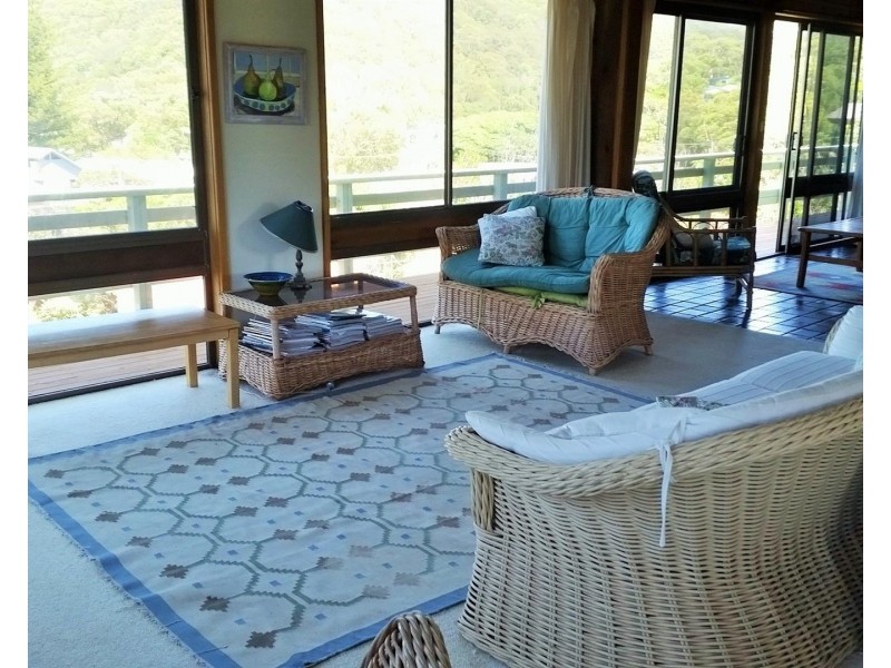 16 Headland Road, Blueys Beach NSW 2428
