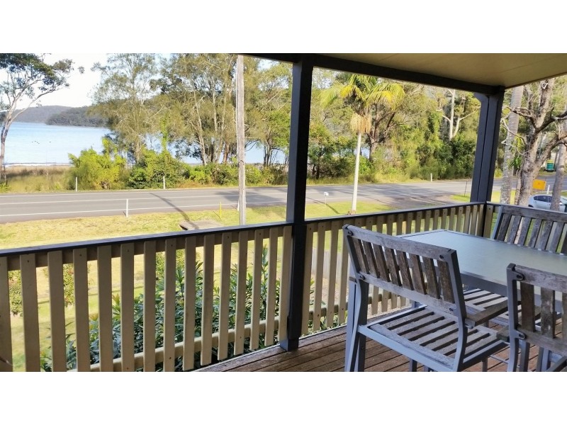 8 The Lakes Way, Tarbuck Bay NSW 2428