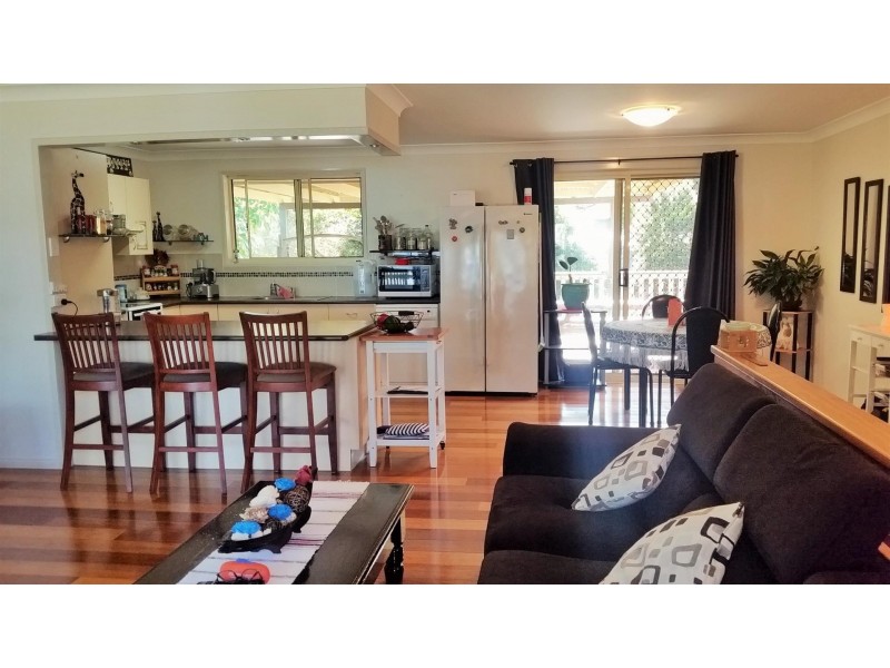 8 The Lakes Way, Tarbuck Bay NSW 2428