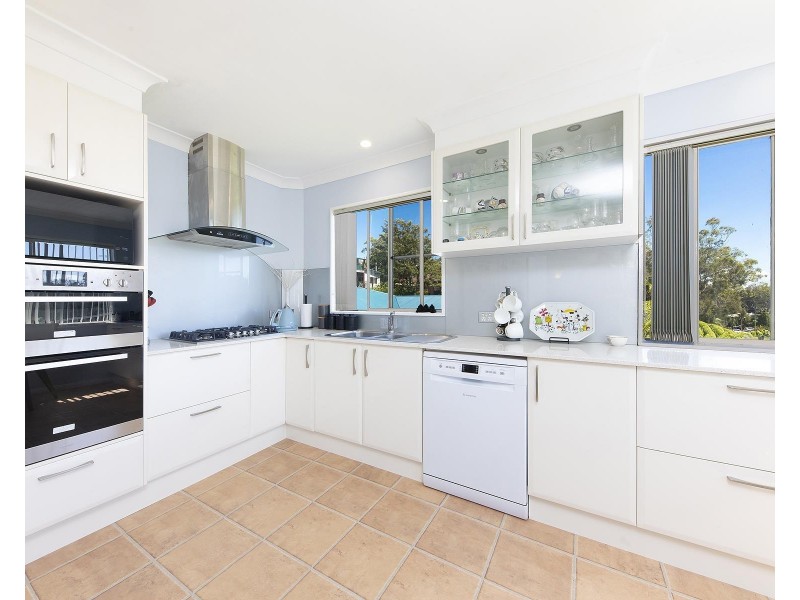 53 Seabreeze Parade, Green Point NSW 2428