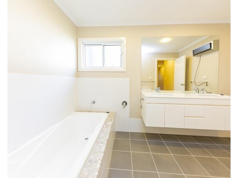 8 Second Ridge Road, Smiths Lake NSW 2428