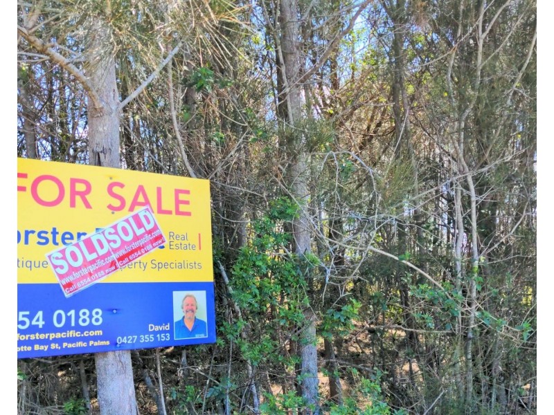 8 Illawarra Crescent, Coomba Park NSW 2428