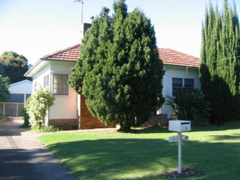 9 Richard St, Adamstown NSW 2289