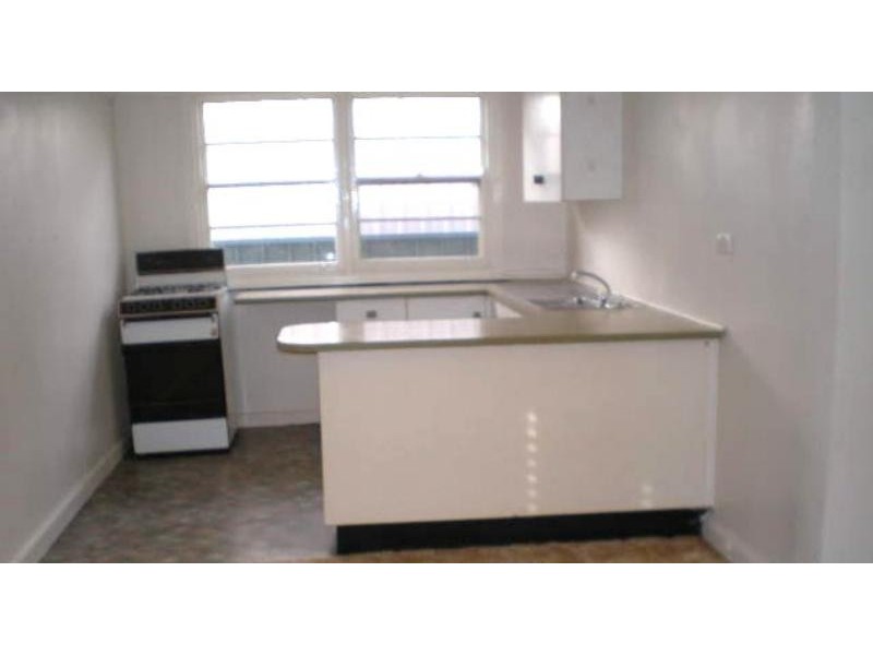 18 Scholey St, Mayfield NSW 2304