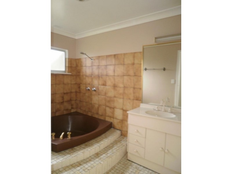 210 Excelsior Rd, Toronto NSW 2283