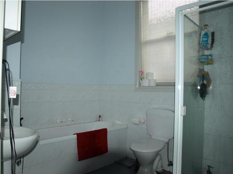 16a Baker St, Mayfield NSW 2304