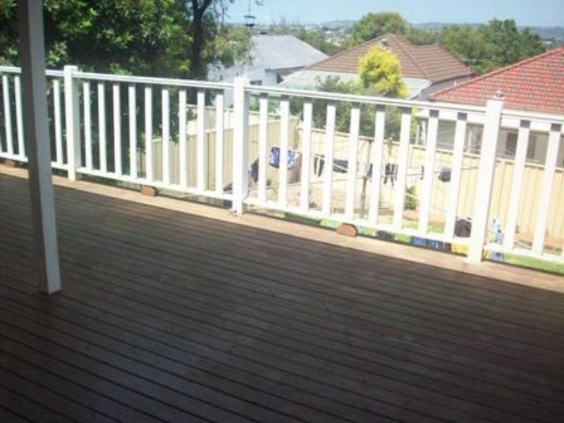 6 Cross St, Mayfield NSW 2304