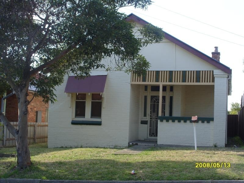 99 Elizabeth St, Mayfield NSW 2304