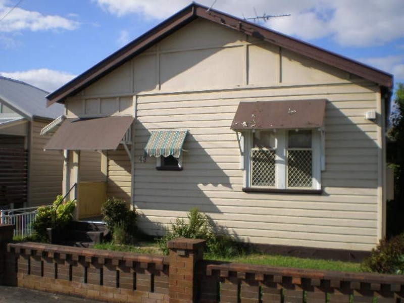 43 Macquarie St, Mayfield NSW 2304