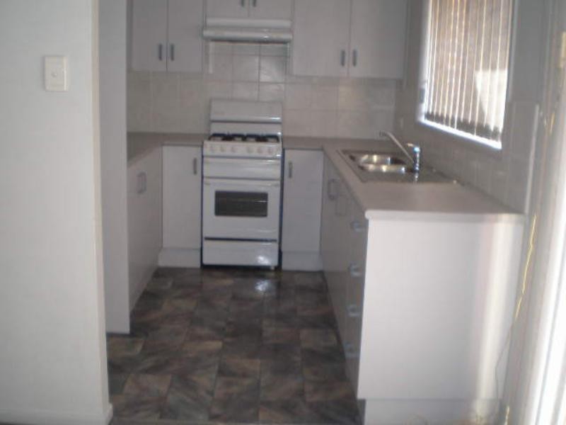 2/14 Eucalyptus  Ct, Warabrook NSW 2304